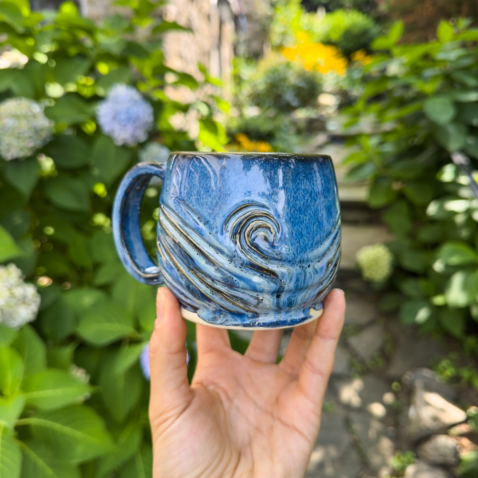 DEEP BLUE WAVE MUG