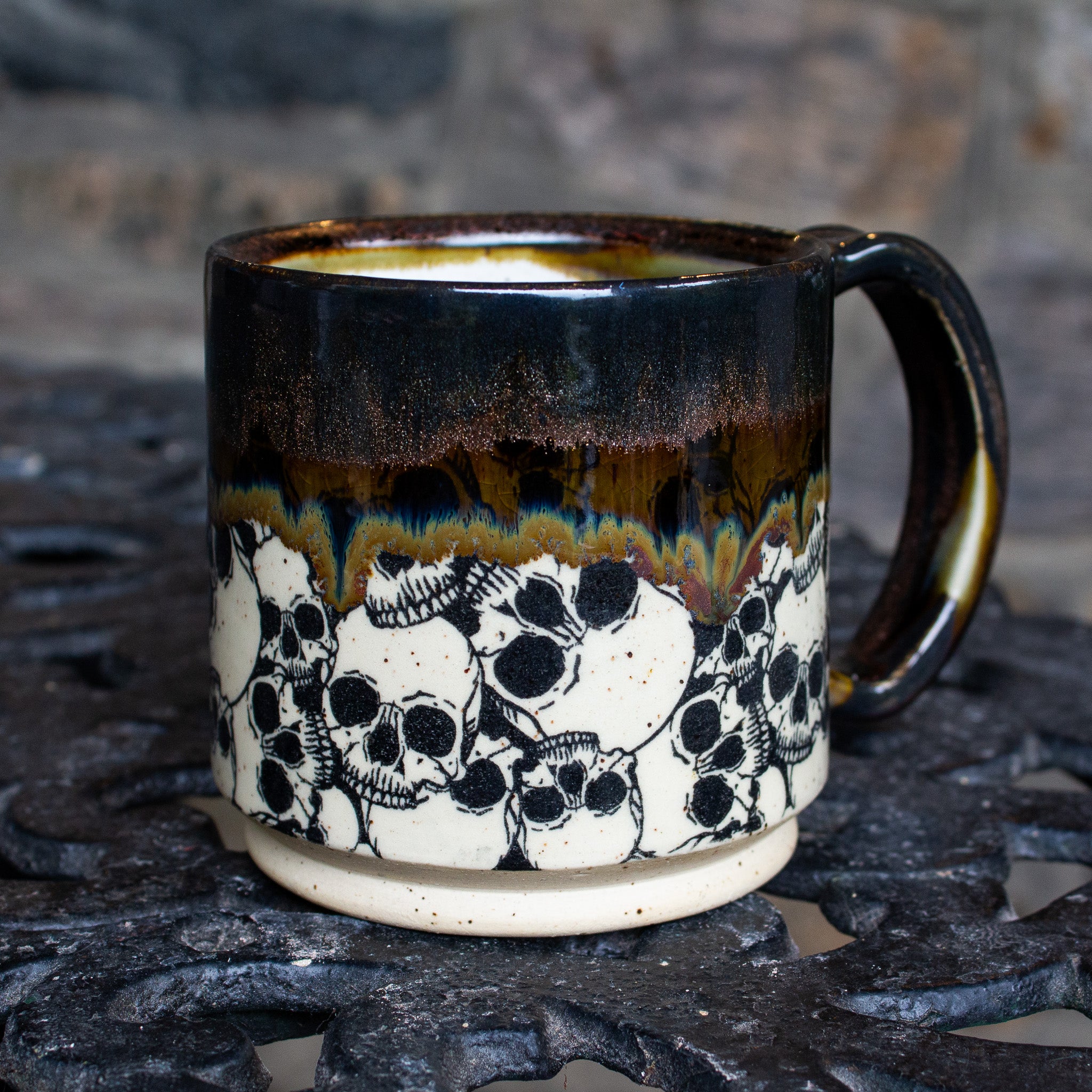 SKULLY MUG 3