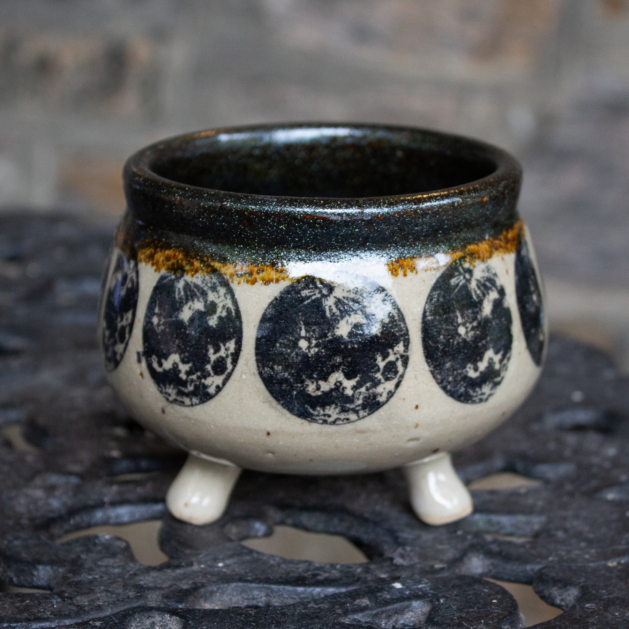 Moon Phase Cauldron 1