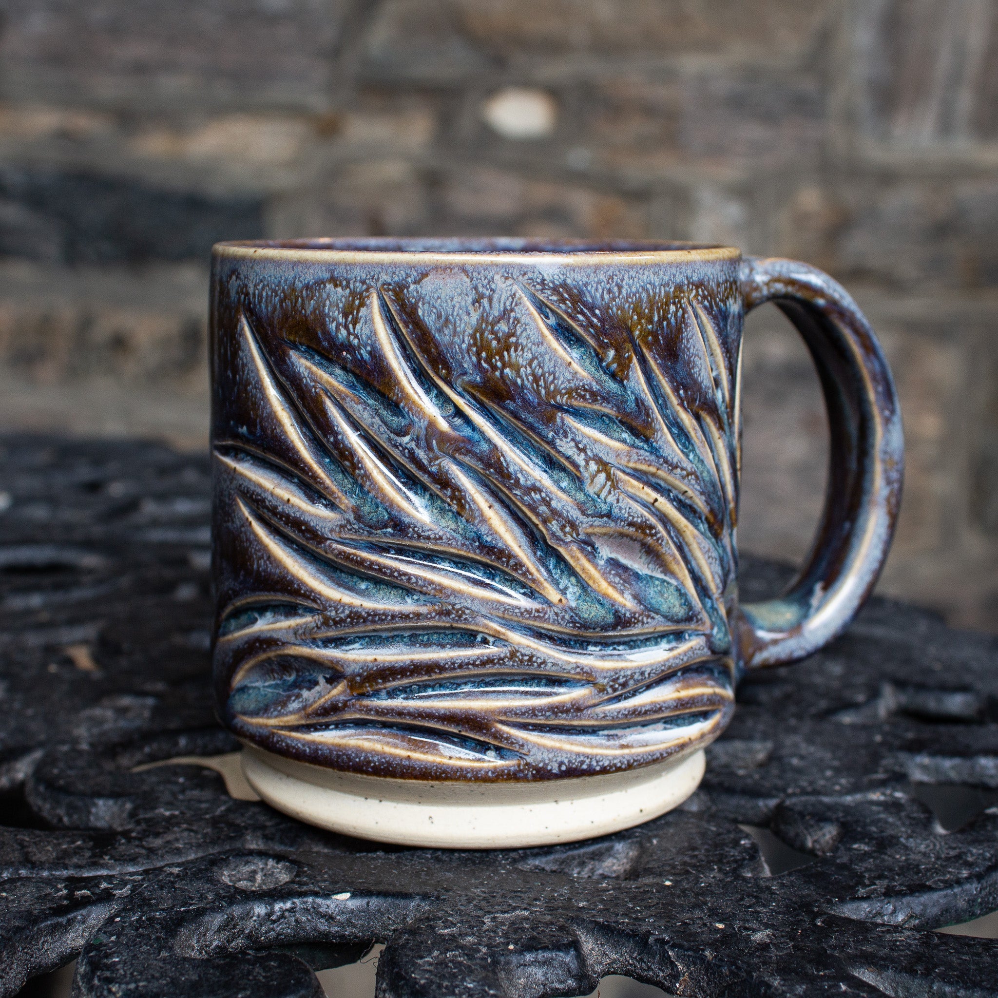 WINTER WILLOW MUG