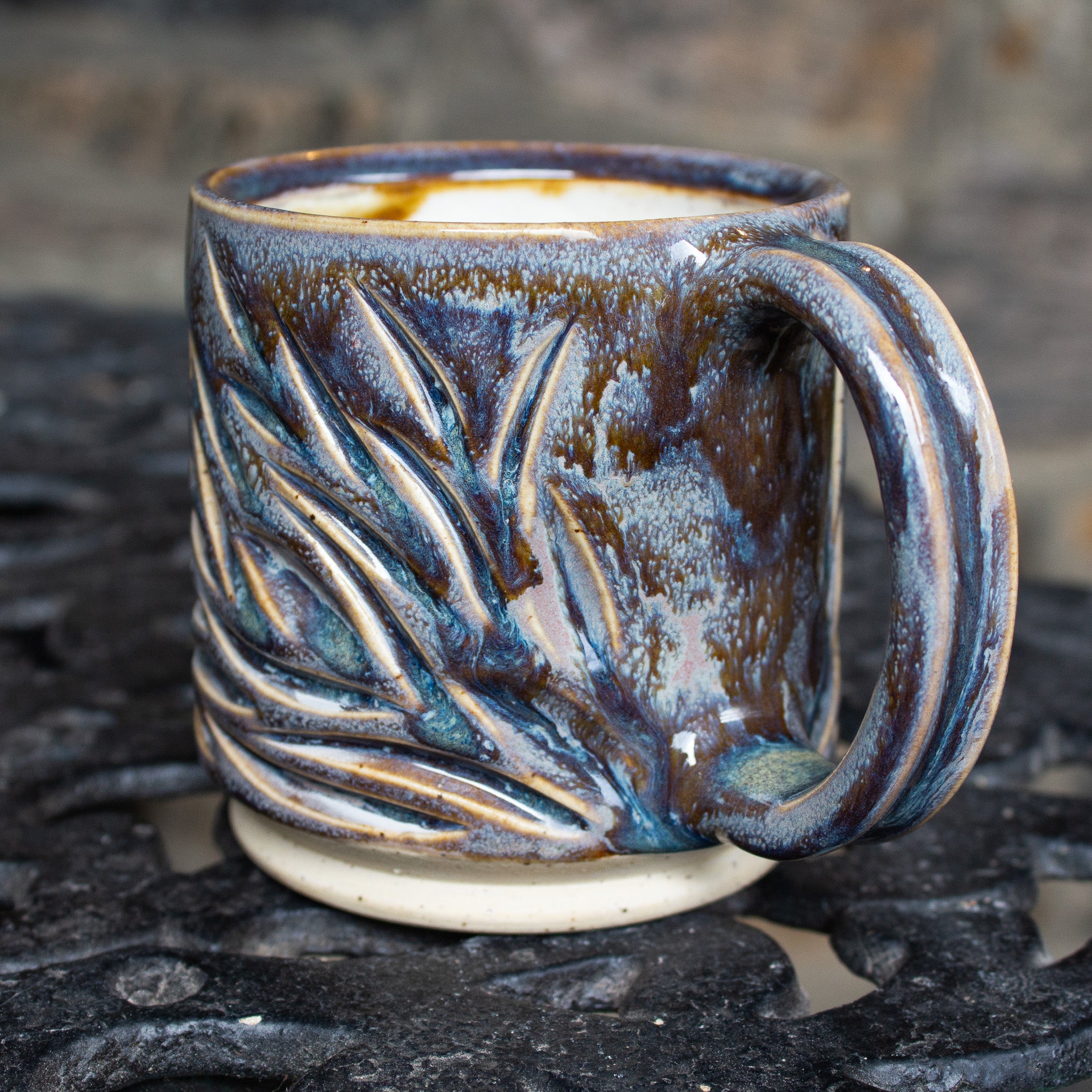WINTER WILLOW MUG