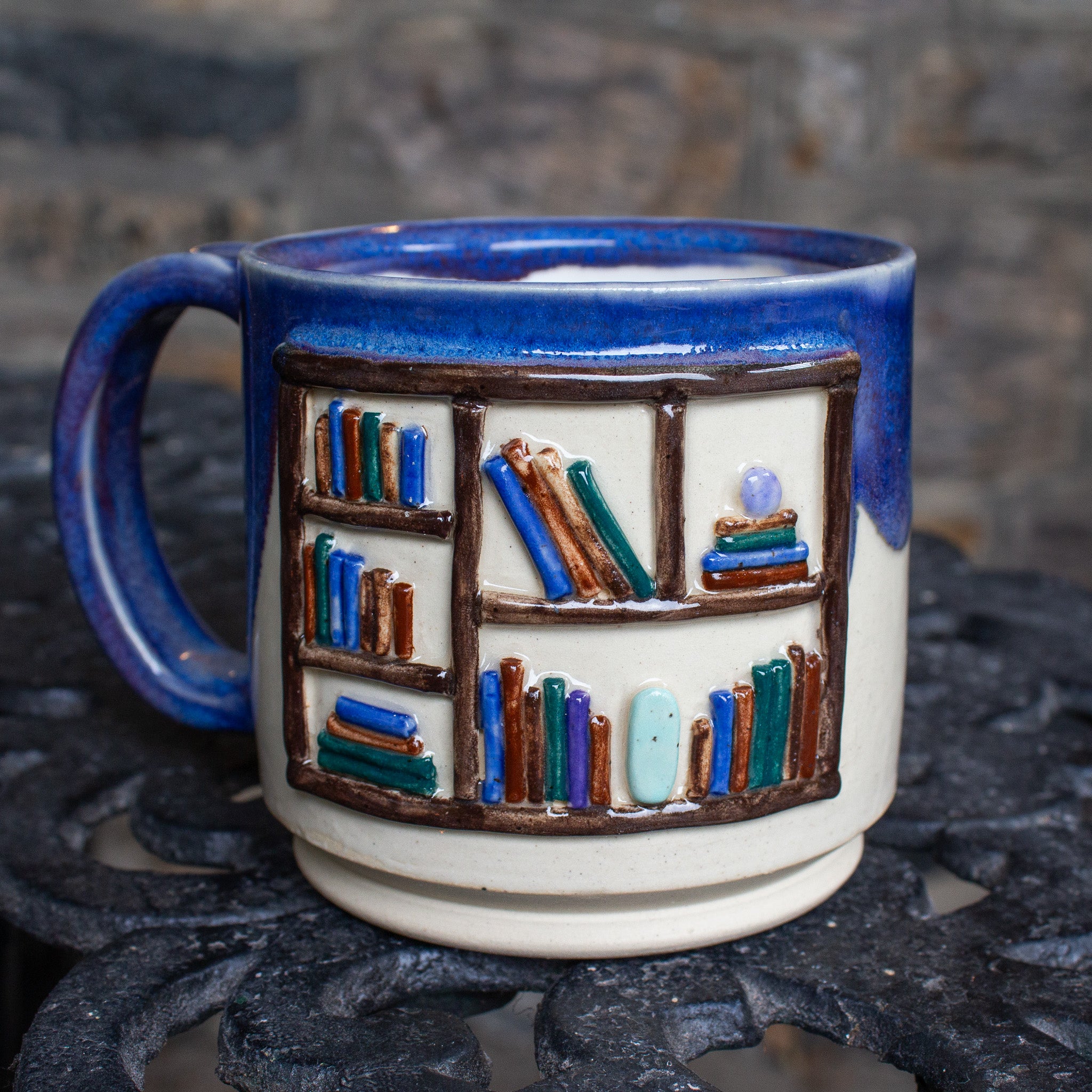 BOOK MUG 3