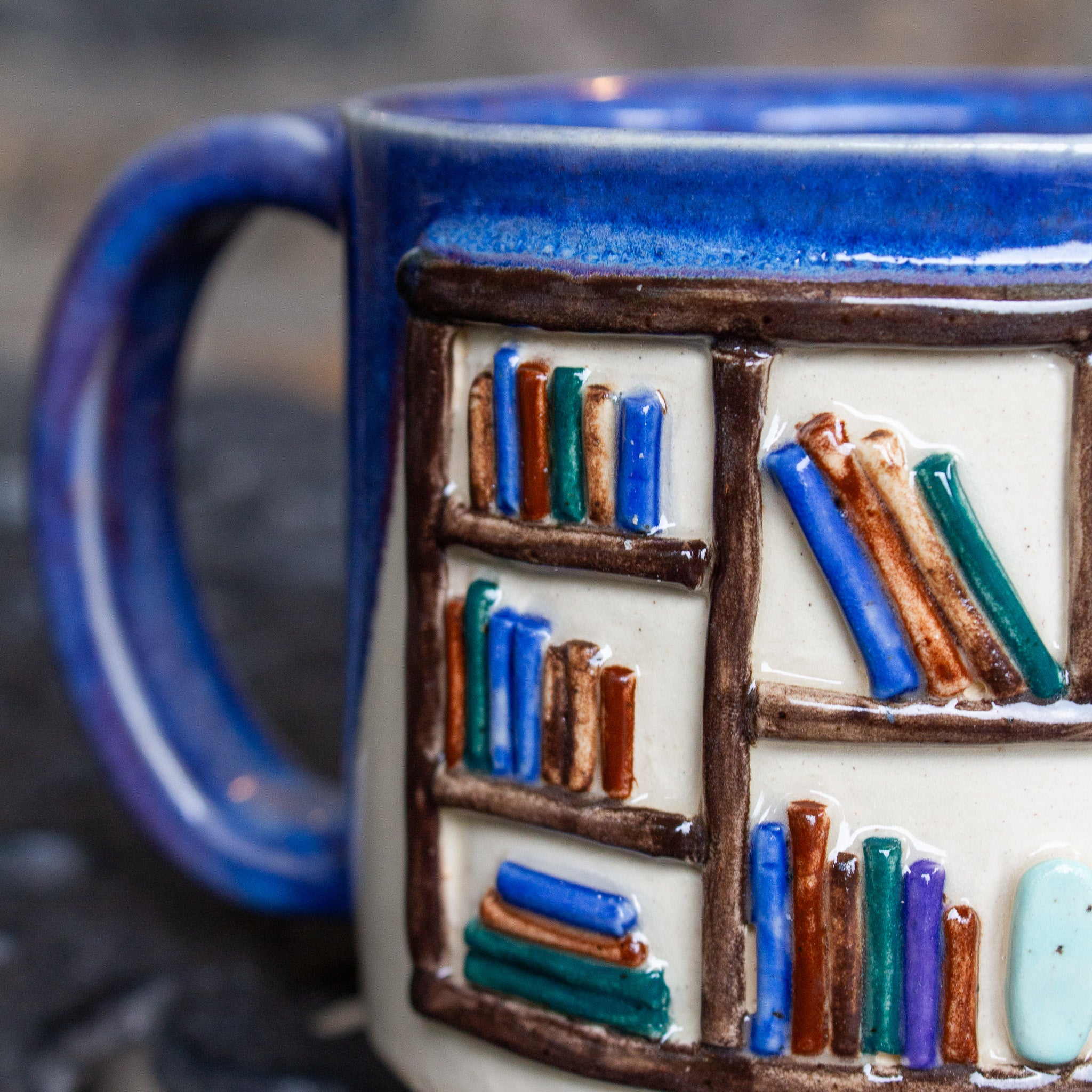 BOOK MUG 3