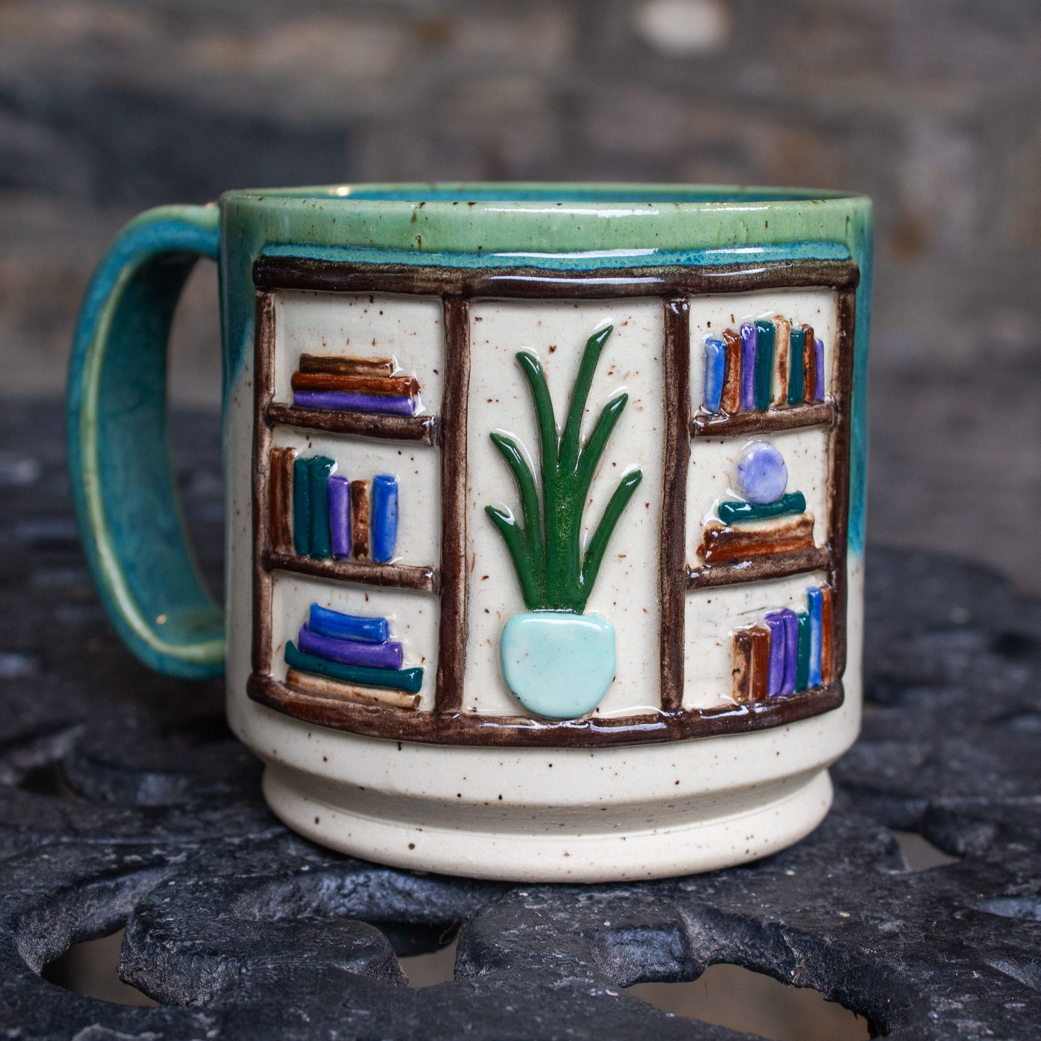 BOOK MUG 4