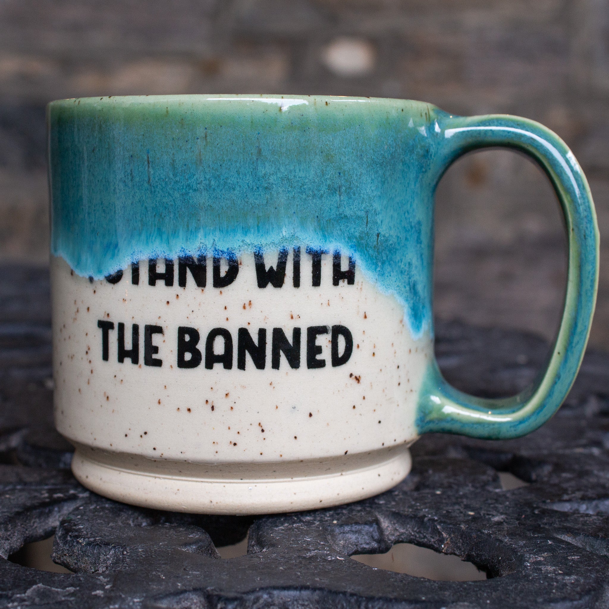 BOOK MUG 4