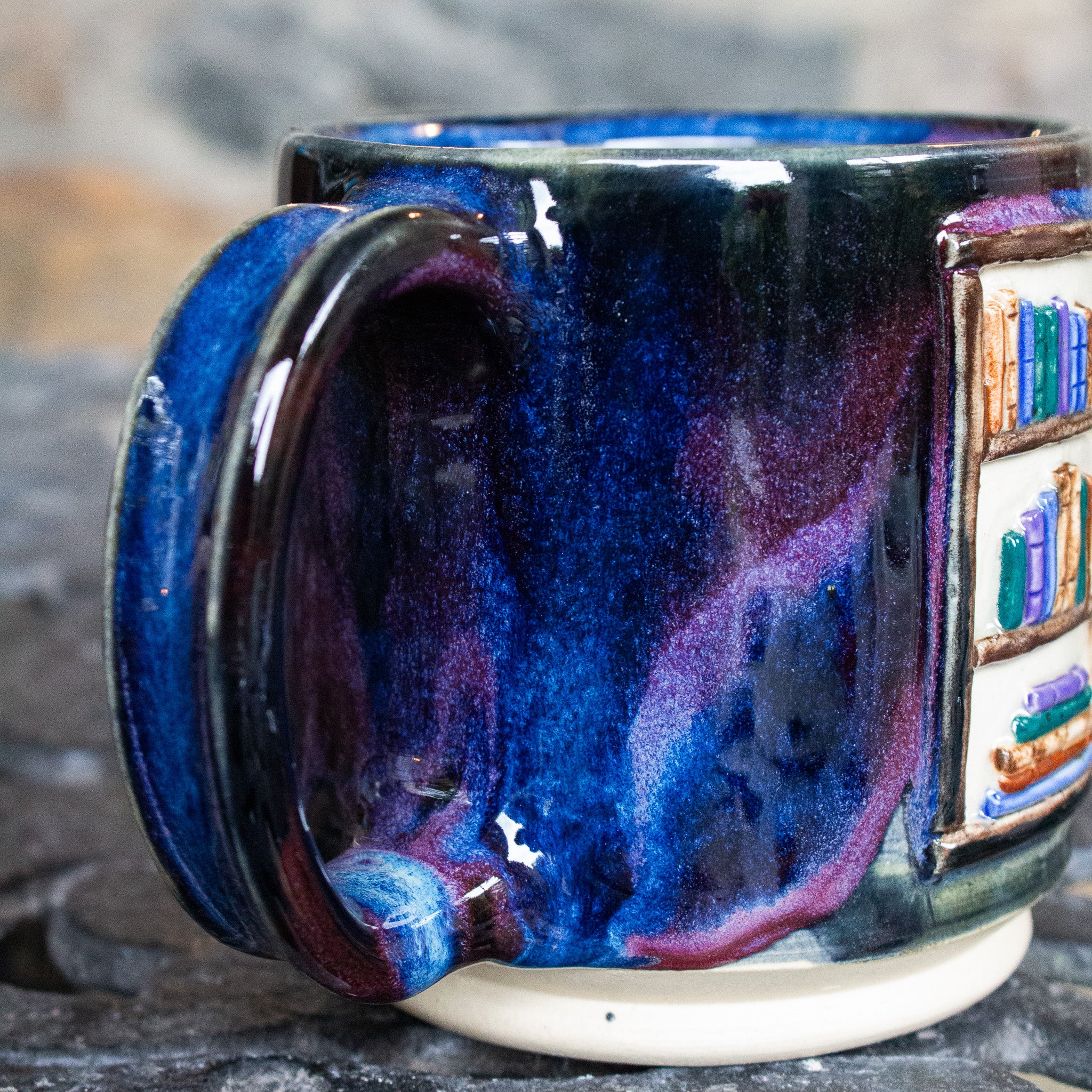 Aurora BOOK MUG