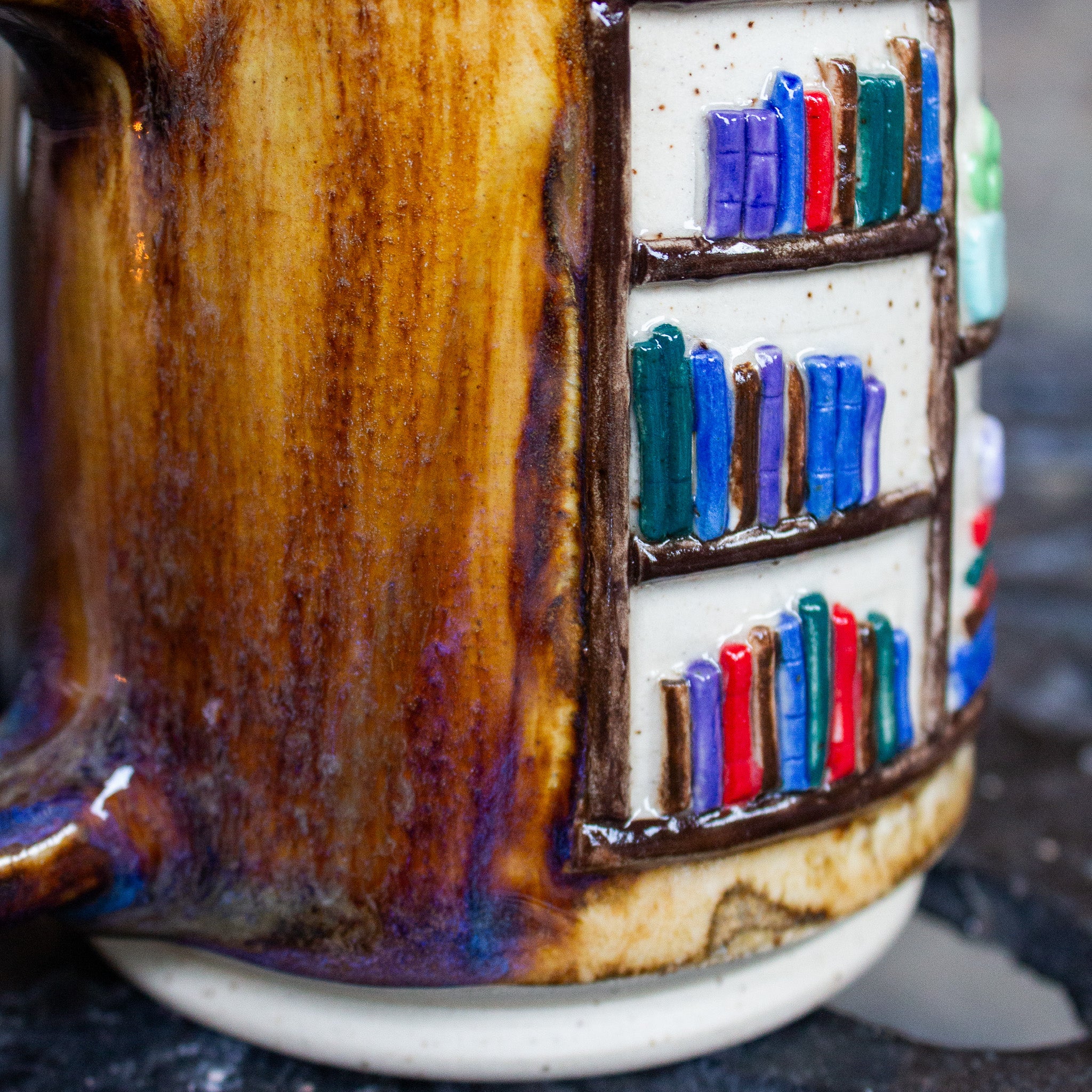 BOOK MUG 2