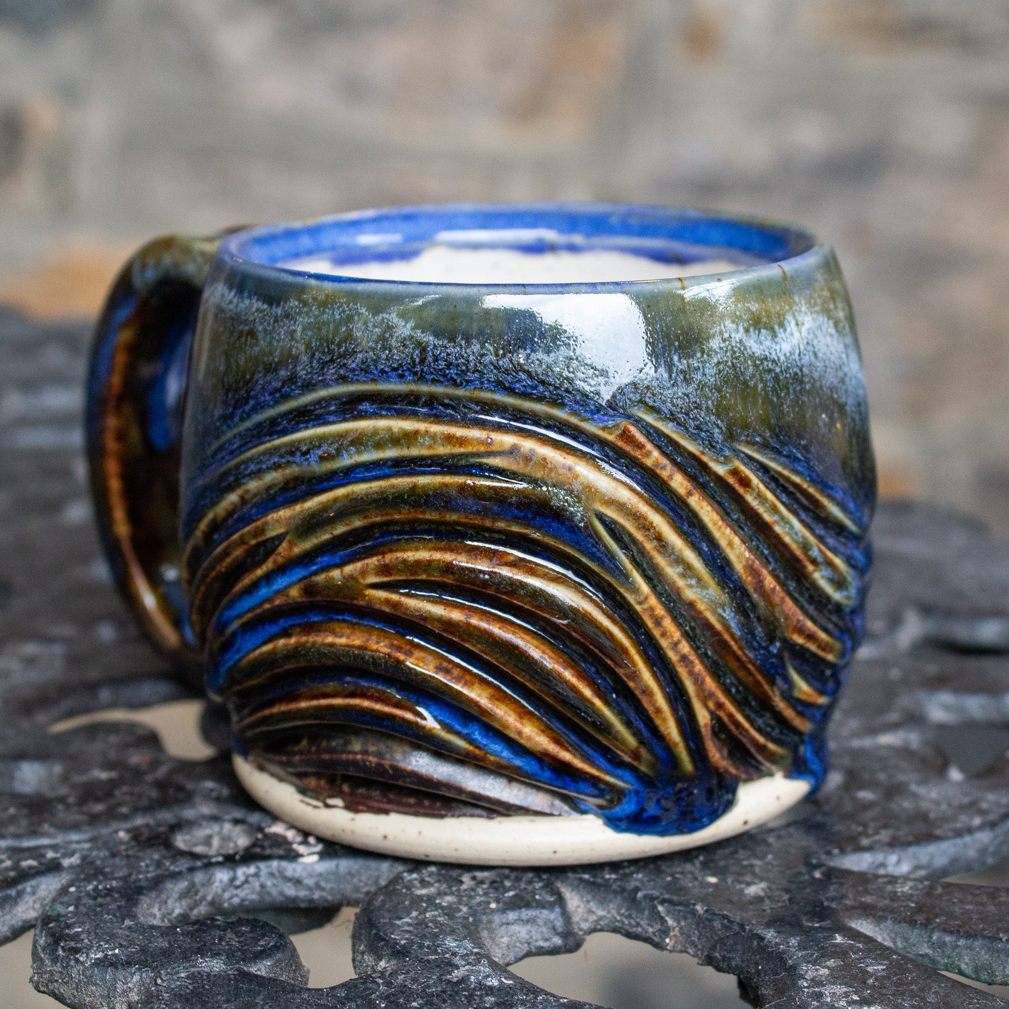 DEEP BLUE WAVE MUG